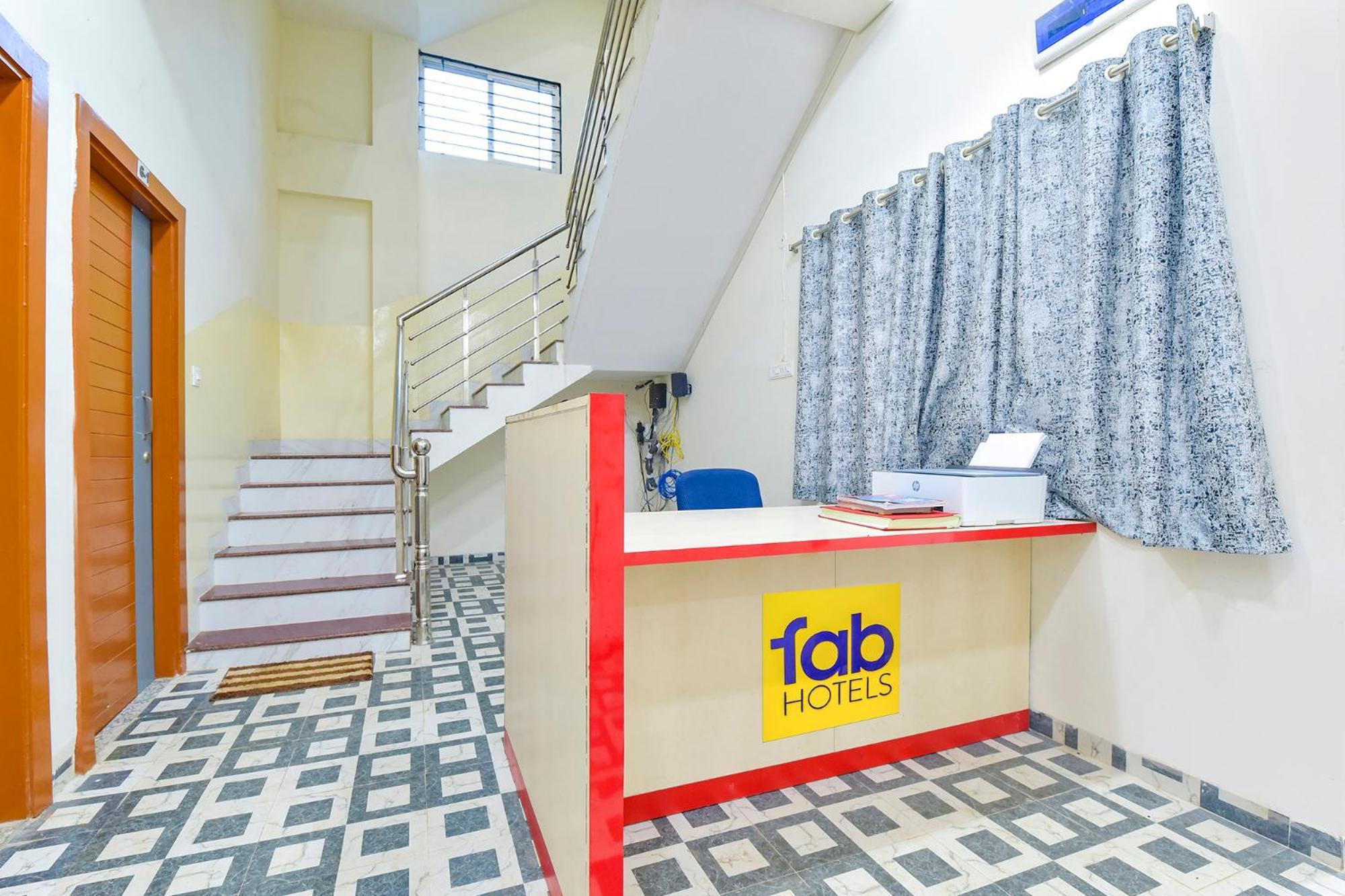 Fabhotel Grand Embassy 인도르 외부 사진