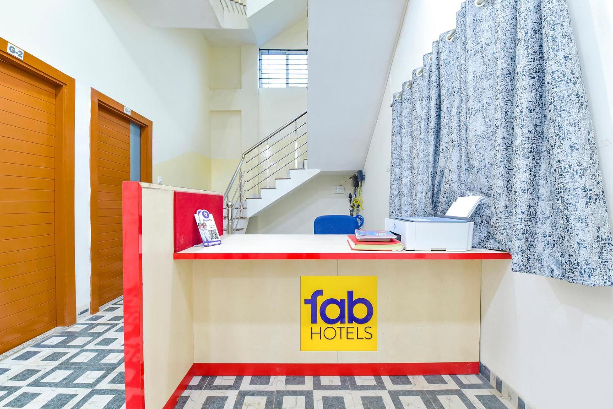 Fabhotel Grand Embassy 인도르 외부 사진